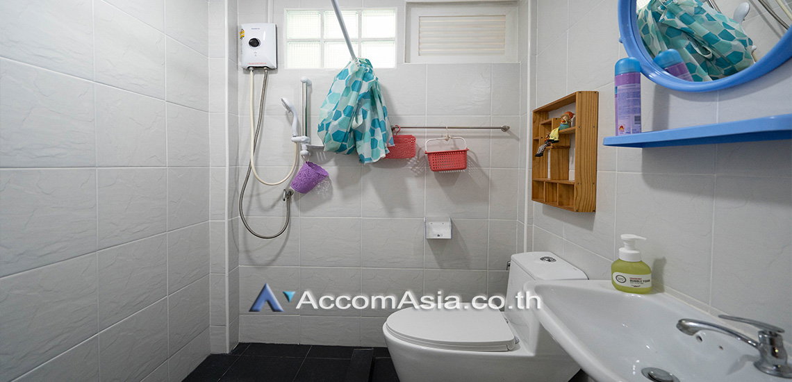 picture 🔼🔽 AccomA 📩 Home Office 3 BR House in Khlong Tan Nuea (AA21780) - 14/18