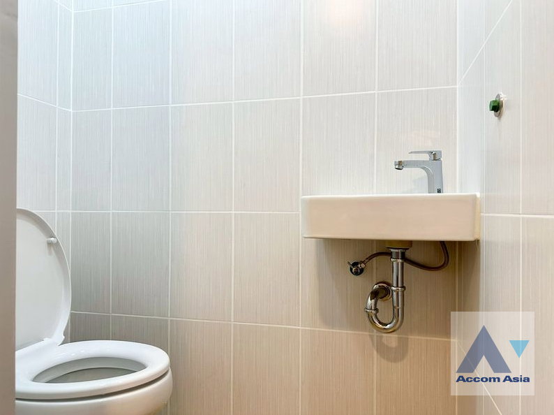 picture 🔼🔽 AccomA 📩  3 BR Condominium @Grand Langsuan (28712) - 12/20