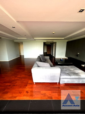 Condos for rent Santirat Witthayalai School : 🔼🔽 AccomA 📩  3 BR Condominium @Somkid Gardens (AA37722)