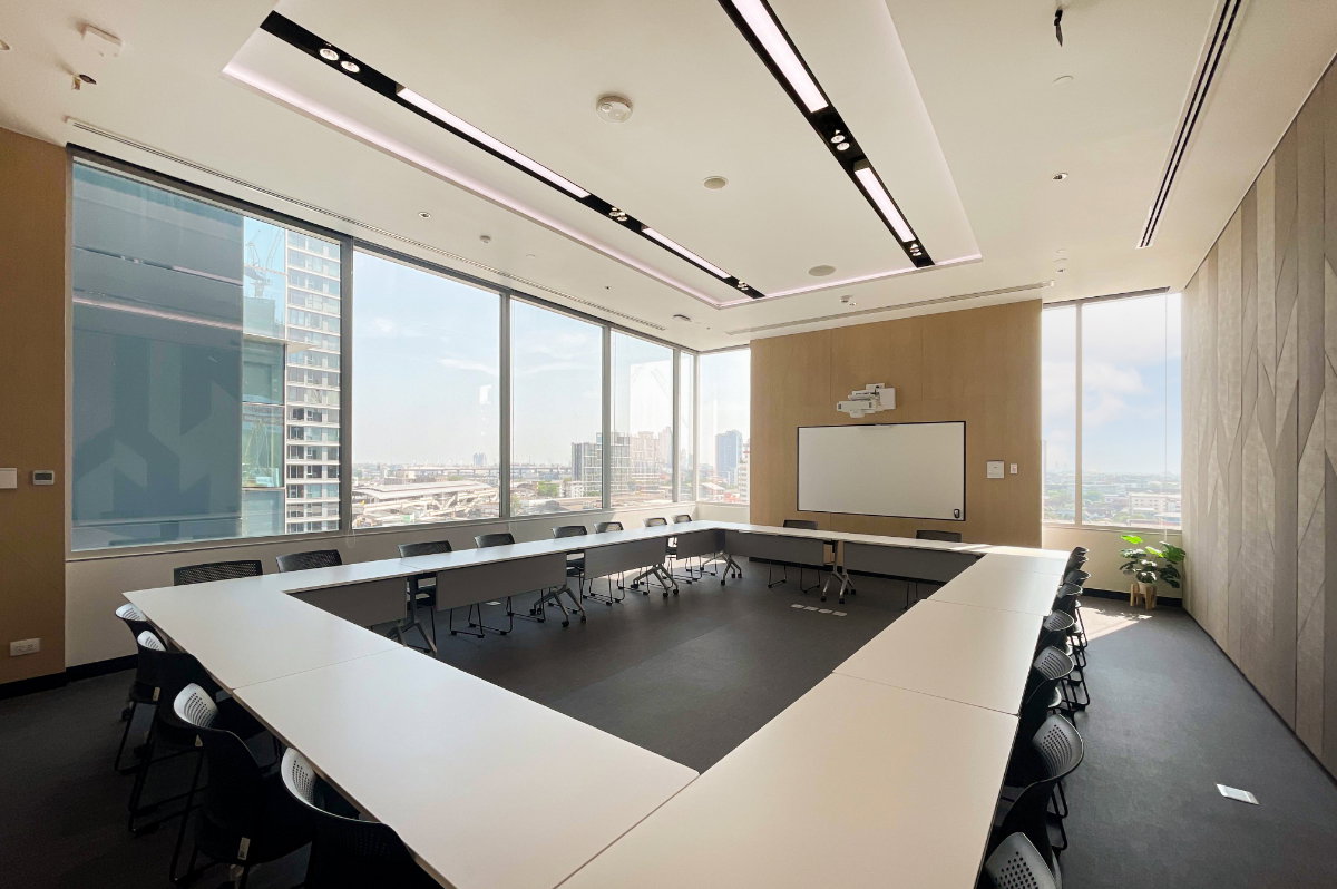 picture Fully serviced private office space for you and your team in Regus 66 Tower - 5/6