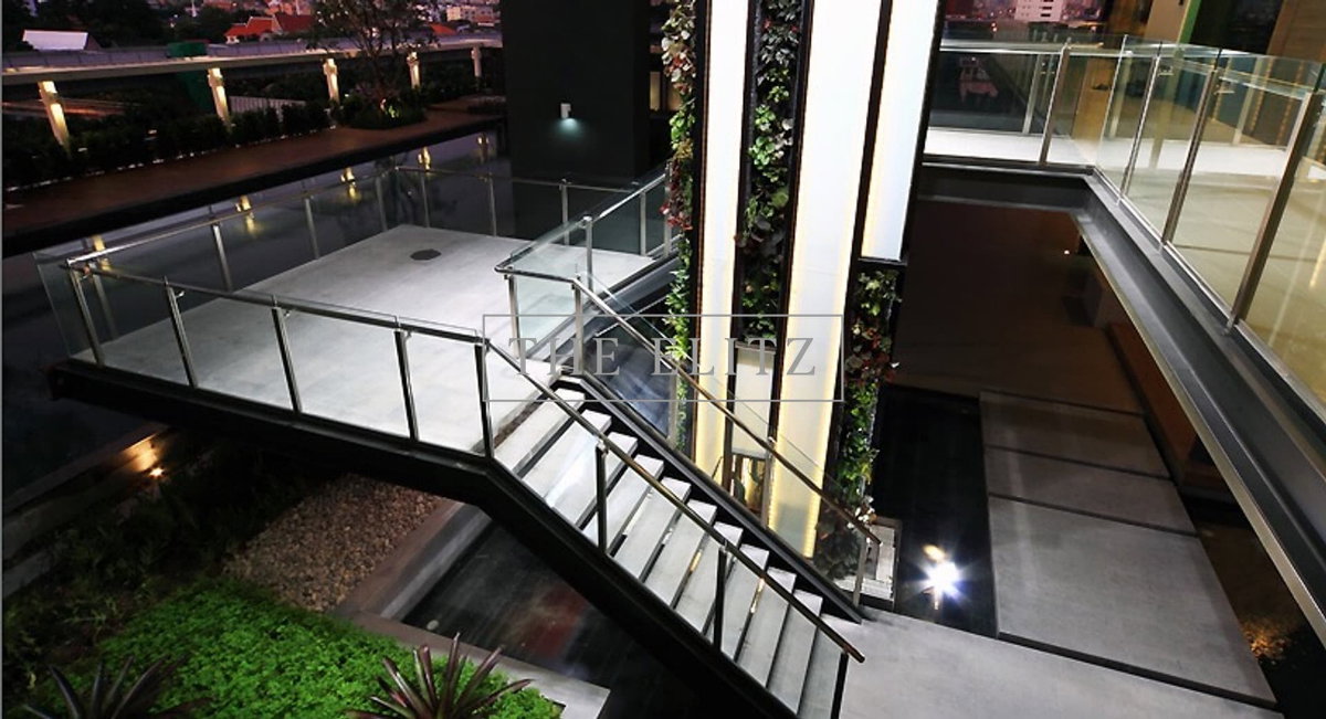 รูป ✨ สัมผัสมาตรฐานของการอยู่อาศัยที่เหนือกว่า The Room Sathorn–Taksin ใช้ชีวิตผ่านพื้นที่ที่ออกแบบอย่างมีรสนิยม เพื่อรองรับทุกจังหวะของชีวิต - รูปที่ 15/18