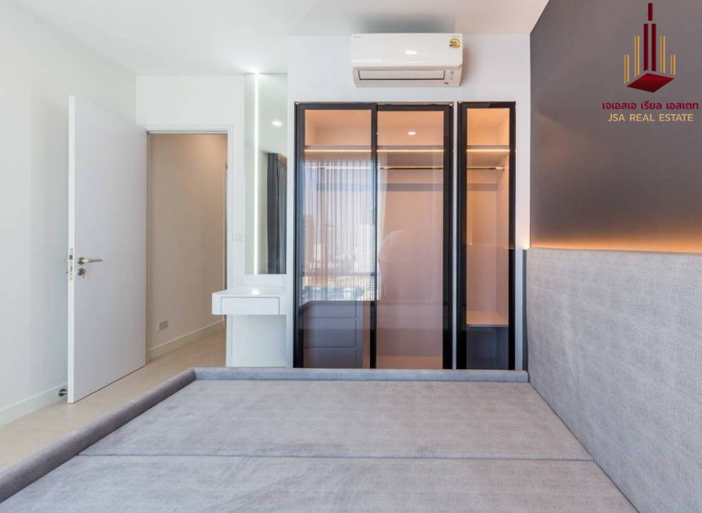 picture ✨ For Rent: Fullerton Sukhumvit Condo ✨  💰 Only 120,000 THB/month - 3/7