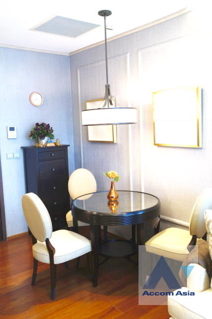 picture 🔼🔽 AccomA 📩  2 BR Condominium @Quattro Thonglor (AA44189) - 1/9