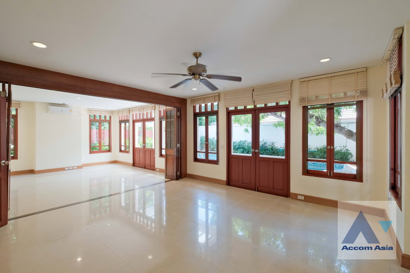 picture 🔼🔽 AccomA 📩 Home Office,Private Swimming Pool 4 BR House in Khlong Tan Nuea (66358) - 10/20
