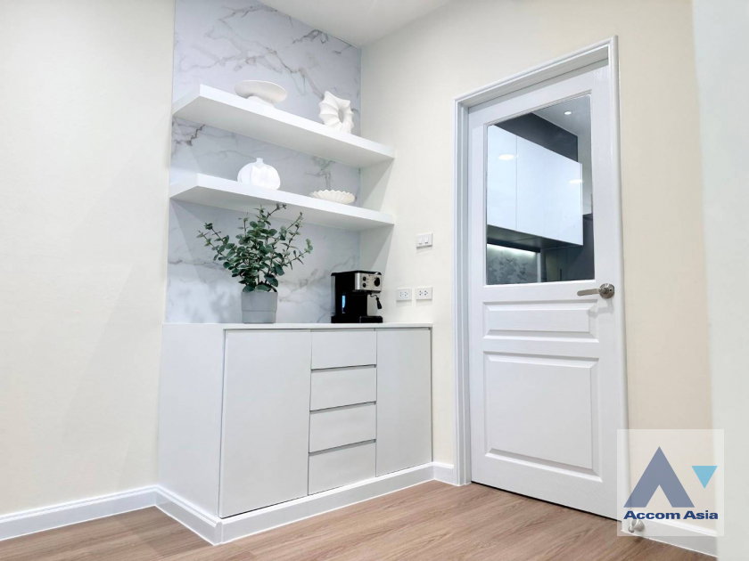 รูป 🔼🔽 AccomA 📩 Pet friendly 3 BR Condominium @Grand Langsuan (21237) - รูปที่ 11/11