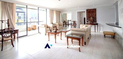 Condos for rent Santirat Witthayalai School : 🔼🔽 AccomA 📩 Spacious Classic Condo – Bright, Airy & Private Layout
