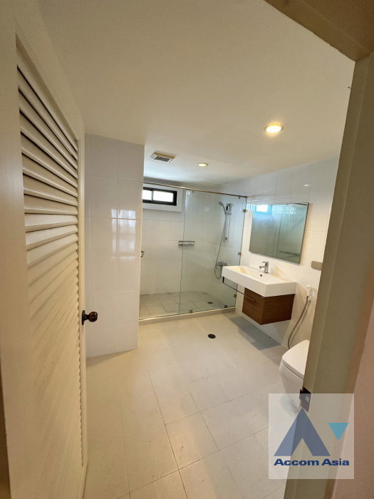 picture 🔼🔽 AccomA 📩 Big Balcony 3 BR Condominium @Tower Park (AA39573) - 16/17