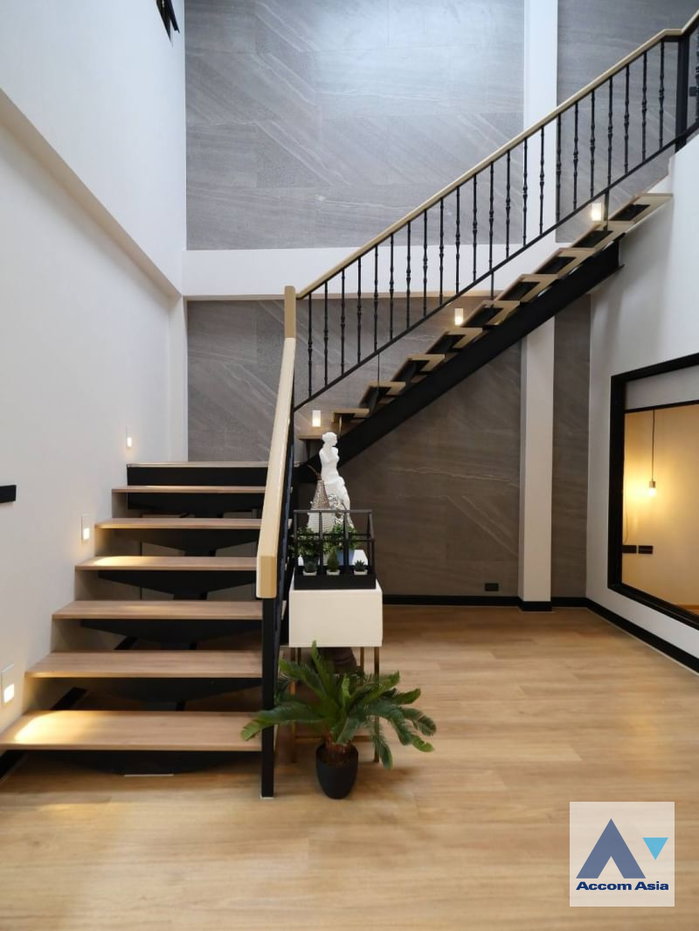 รูป 🔼🔽 AccomA 📩 Modern family home in Moo Baan Klongtan Nivet with open layout (AA35014) - รูปที่ 5/10