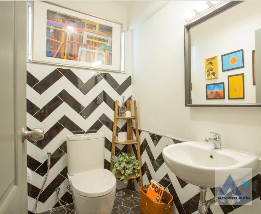 รูป 🔼🔽 AccomA 📩 Pet friendly,Home Office,Fully Furnished 3 BR Townhouse in Khlong Tan Nuea (AA39926) - รูปที่ 6/9
