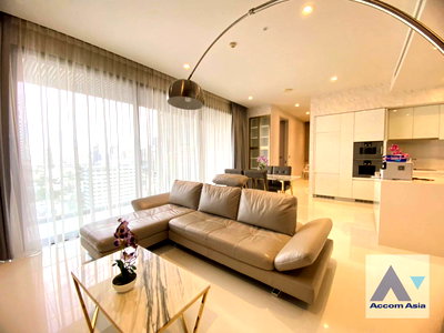 คอนโดให้เช่า : 🔼🔽 AccomA 📩  Elegant condominium with soft interiors and skyline views in Sukhumvit (AA43540)