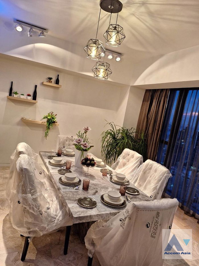 รูป 🔼🔽 AccomA 📩 Condominium in the Sathorn area with an open-plan layout and city views ( AA11411 ) - รูปที่ 5/15