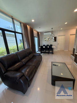 🔼🔽 AccomA 📩 4 BR House @Setthasiri Pattanakarn (AA45517)