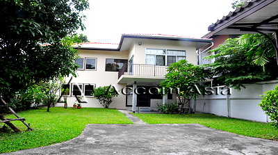 Houses for rent The Emquartier : 🔼🔽 AccomA 📩  3 BR House in Phra Khanong Nuea (1714888)