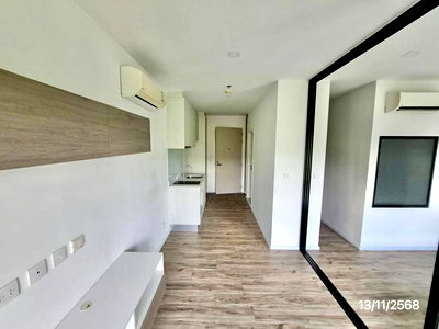 Condos for sale : CONDO 136.44 Sq.m. Si Racha Chonburi for 2.9M