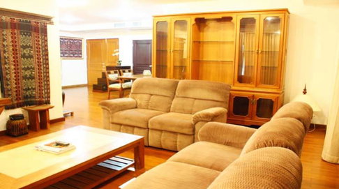 🔼🔽 AccomA 📩 Pet friendly 2 BR Condominium @Grand Langsuan (20594)