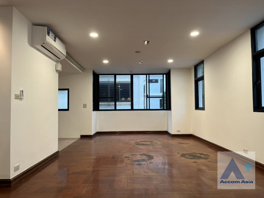picture 🔼🔽 AccomA 📩 Home Office 4 BR Townhouse in  Lumphini (AA45112) - 3/13