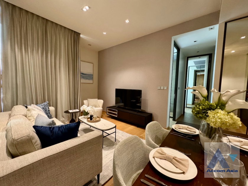 รูป 🔼🔽 AccomA 📩 Corner Unit 2 BR Condominium @28 Chidlom (AA42437) - รูปที่ 3/10