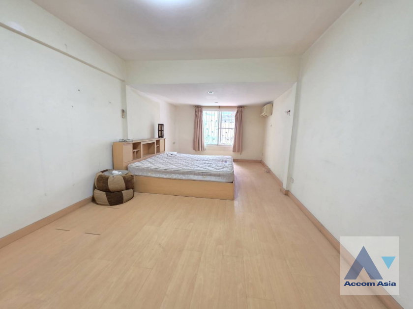 รูป 🔼🔽 AccomA 📩  Thai-contemporary style home with both Western and Thai kitchens (AA29496) - รูปที่ 5/19