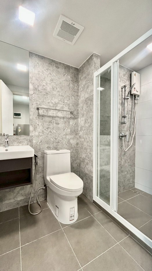 รูป Atmoz Oasis Onnut ห้องสวย ราคาดี สอบถามเพิ่มเติมได้ที่ Line @condorental - รูปที่ 10/11