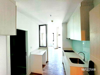 Condos for sale Si Racha Post Center : CONDO 274.04 Sq.m. Si Racha Chonburi for 5M