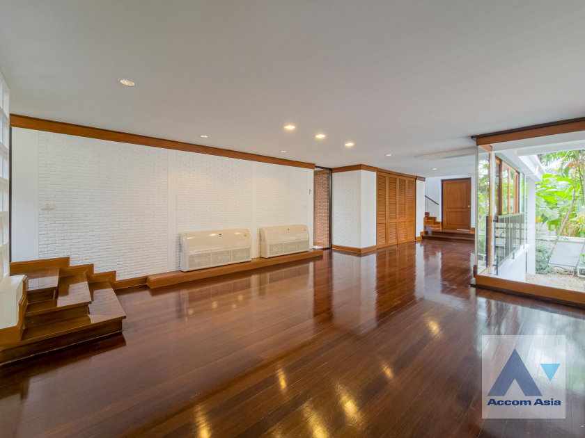 รูป 🔼🔽 AccomA 📩 Unique traditional Thai House For rent, near BTS Phrom Phong (AA21645) - รูปที่ 6/20
