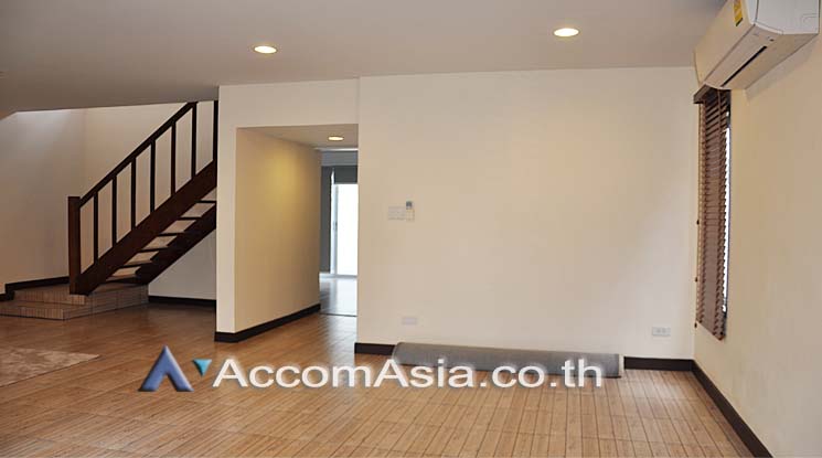 รูป 🔼🔽 AccomA 📩 Home Office 2 BR House in Khwaeng Sam Sen Nai (AA16084) - รูปที่ 2/16
