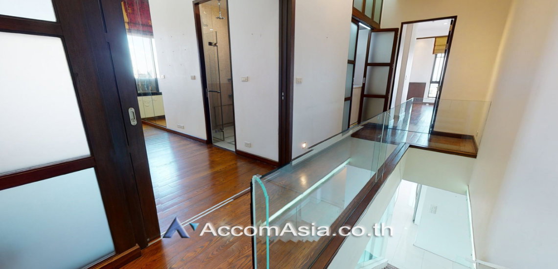 picture 🔼🔽 AccomA 📩 Duplex Condo 2 BR Condominium @ICON III (AA18963) - 2/10
