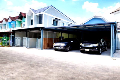 ทาวน์โฮมให้เช่า : MRTเศรษฐบุตรบำเพ็ญ 300 ม. ทาวน์เฮาส์ 3นอน 2น้ำ หลังมุม 30ตร.ว. 210ตร.ม. 2-3 คัน รีโนเวทใหม่ สินแพทย์เสรีรักษ์ 1 กม.ทำเลรามอินทรา115