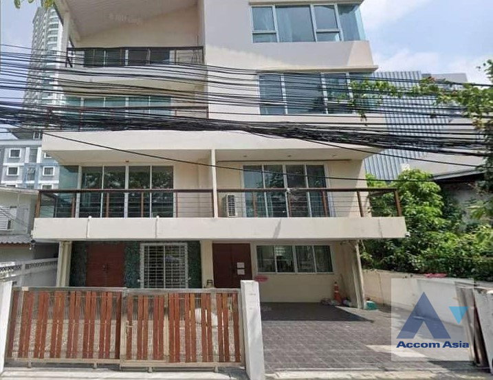 รูป 🔼🔽 AccomA 📩  6 BR House in Yan Nawa (AA41877) - รูปที่ 1/10