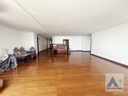 🔼🔽 AccomA 📩  4 BR Condominium @The Habitat (AA43260)