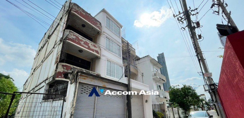 picture 🔼🔽 AccomA 📩 Home Office 3 BR Townhouse in Khlong Tan Nuea (AA30465) - 2/17
