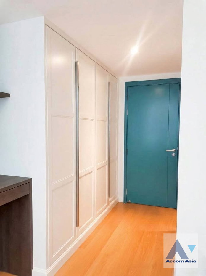 รูป 🔼🔽 AccomA 📩 Double High Ceiling,Duplex Condo,Luxury 3 BR Condominium @Na Vara Residence (AA45852) - รูปที่ 16/20