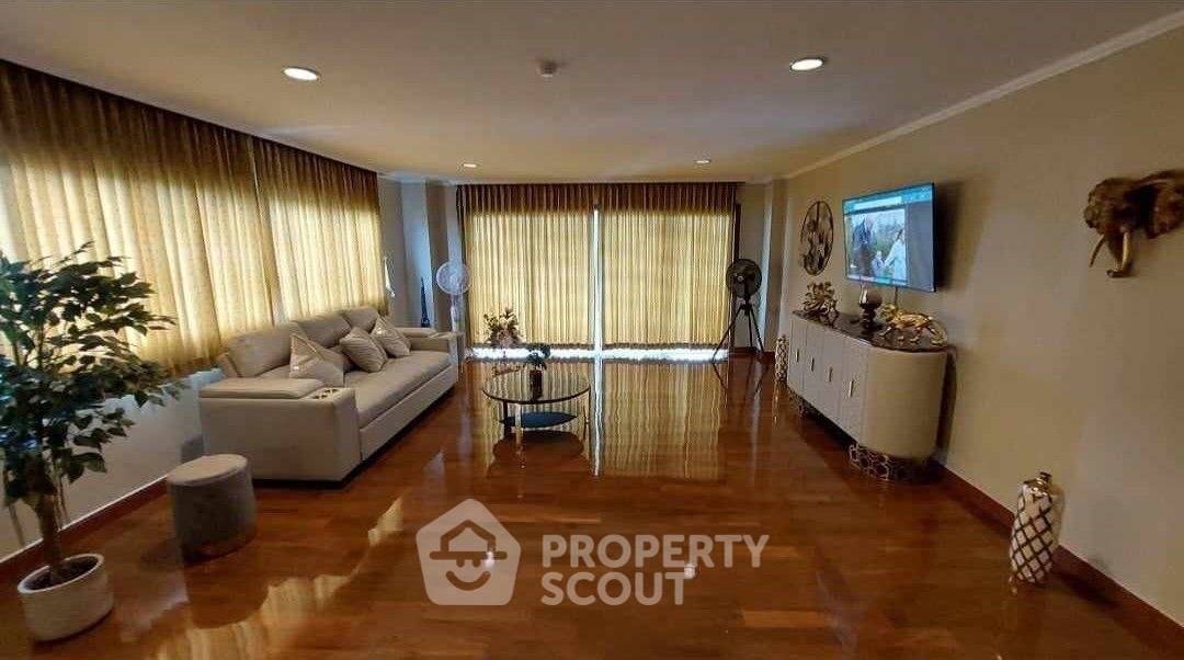 รูป คอนโด 1-ห้องนอน ที่ เดอะ บีช พาเลซ ใกล้ หาดชะอำ (ID 2455203) - รูปที่ 2/16