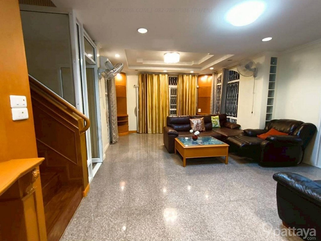 รูป ให้เช่าบ้านเดี่ยว 2 ชั้น | Central Park 3 – พัทยากลาง ✨ ขนาดที่ดิน 72 ตร.วา • 4 ห้องนอน / 3 ห้องน้ำ • เฟอร์นิเจอร์ครบ พร้อมเข้าอยู่ •  - รูปที่ 13/18