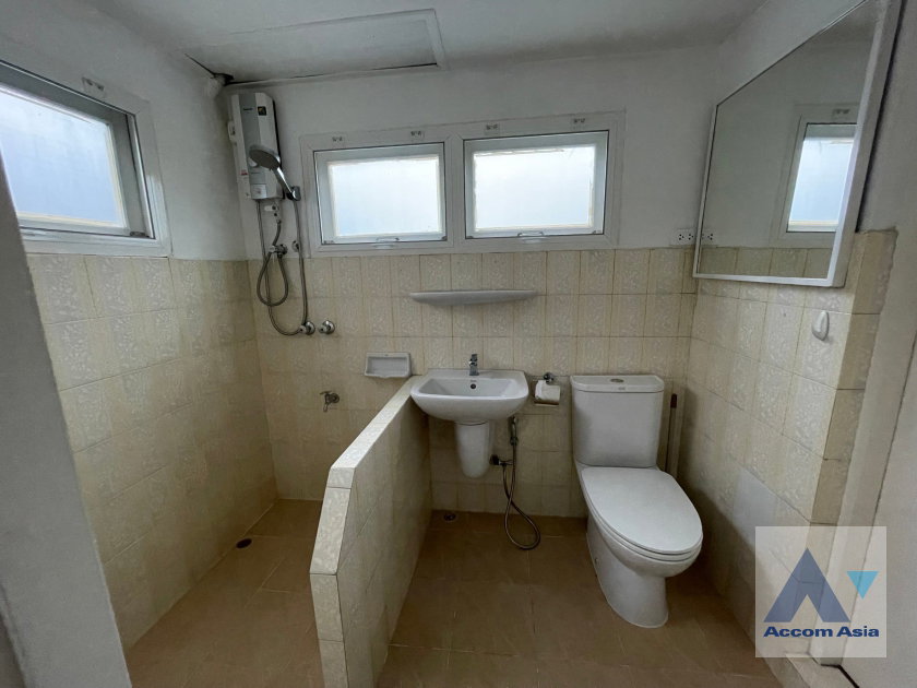 picture 🔼🔽 AccomA 📩 Pet friendly 2 BR House in Khwaeng Sam Sen Nai (AA10657) - 16/16