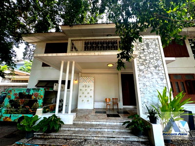 Houses for rent Royal Thai Army Nursing College : 🔼🔽 AccomA 📩  0 BR House in Phaya Thai (AA39380)