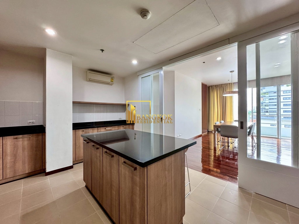 รูป Luxurious 3 Bedroom Apartment in Phrom Phong - BR0474AP - รูปที่ 14/50
