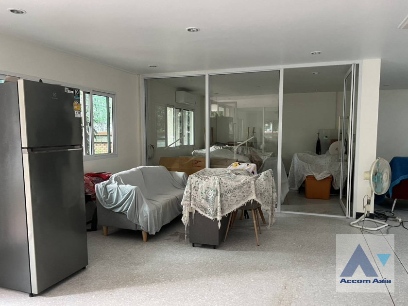 รูป 🔼🔽 AccomA 📩 Home Office 0 BR Townhouse in Thung Maha Mek (AA44985) - รูปที่ 3/10