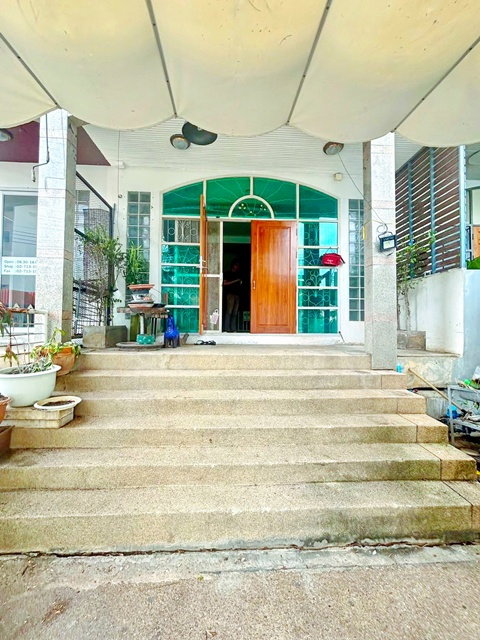 รูป ใกล้BTS เอกมัย 1.8 กม. ดองกี้มอลล์ ทองหล่อเอกมัย 900 ม. 3นาที อาคาร 4 ชั้นฟังก์ชัน 3 นอน 31ตร.ว. 400ตร.ม. - รูปที่ 2/8