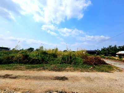 Land for sale Thai Polymer Textile  : Vacant land for sale, corner plot, fronting two roads, Soi Wat Sri Warin Noi, Bang Sao Thong District, Samut Prakan.