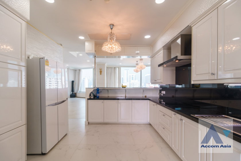 รูป 🔼🔽 AccomA 📩 Luxury Spacious Condo for Sale – Bright City View | Prime Location @Royce Private Residences - รูปที่ 10/20