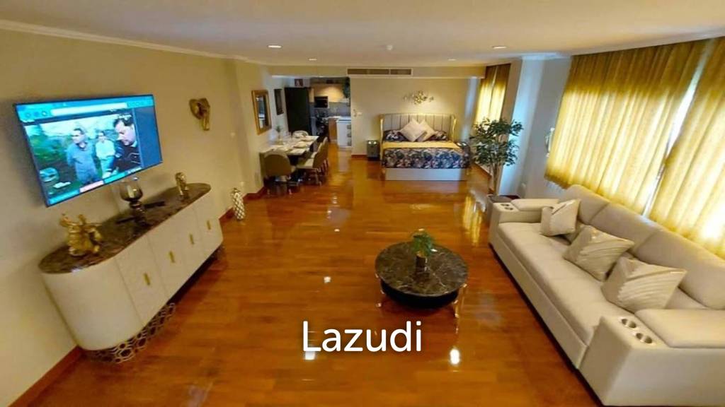 picture The Beach Palace: FOR SALE, Top Floor with Balcony - 6/28