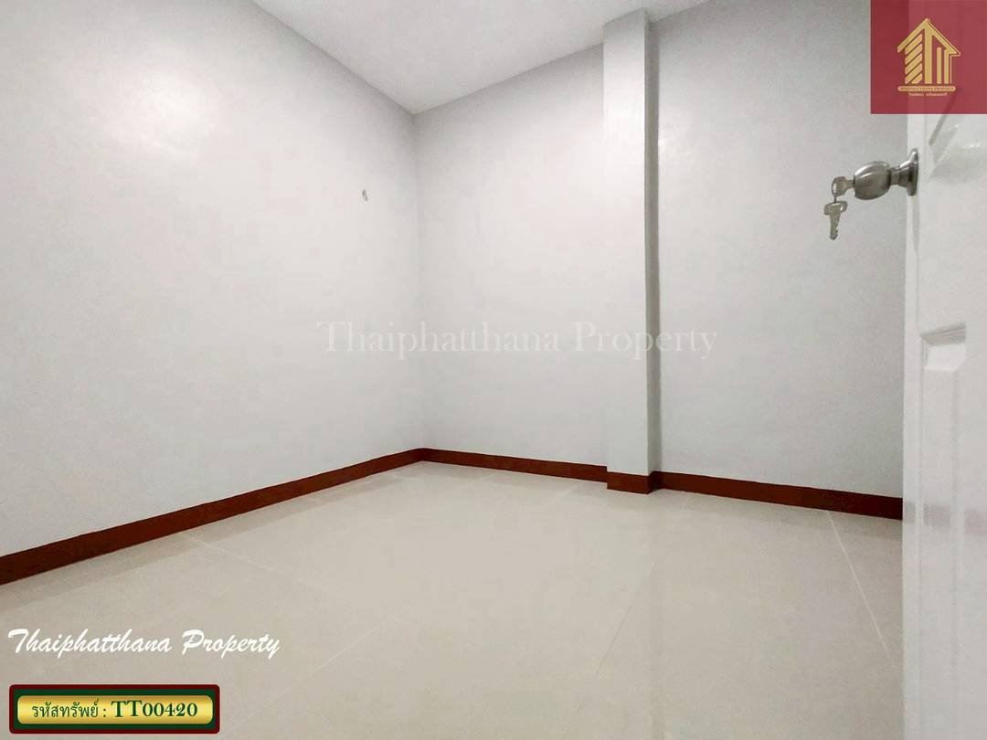 รูป หมู่บ้านทิพวัล เทพารักษ์ ทาวน์เฮ้าส์รีโนเวทใหม่ ทำเลใกล้ MRT ทิพวัล - รูปที่ 6/12