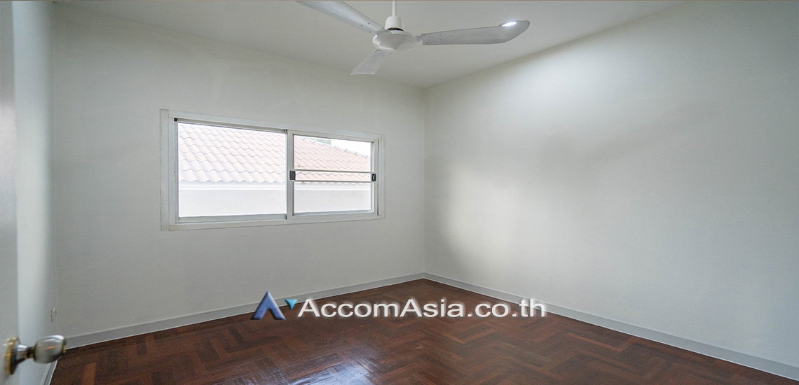 picture 🔼🔽 AccomA 📩 Spacious detached house with large balcony and natural light in Sukhumvit area (2318119) - 18/20