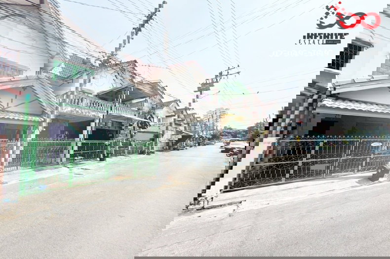 รูป ขายทาวน์เฮ้าส์ 2 ชั้น ม.สวนทองวิลล่า ซ.รามอินทรา 40 ใกล้รถไฟฟ้า สายสีชมพู - รูปที่ 2/9