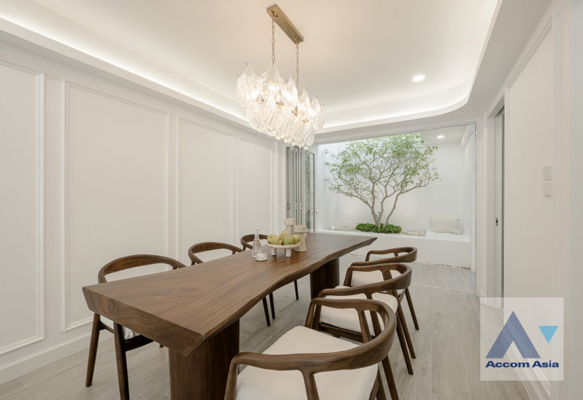 รูป 🔼🔽 AccomA 📩 Newly Renovated 3-Storey Townhome for Living & Investment - รูปที่ 14/20