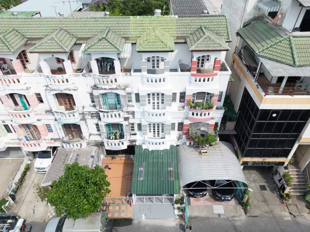 รูป ขายทาวน์เฮ้าส์ 4 ชั้น นวลจันทร์ 31 รีโนเวทใหม่ พร้อมเข้าอยู่ - เจ้าของขายเอง - รูปที่ 23/26