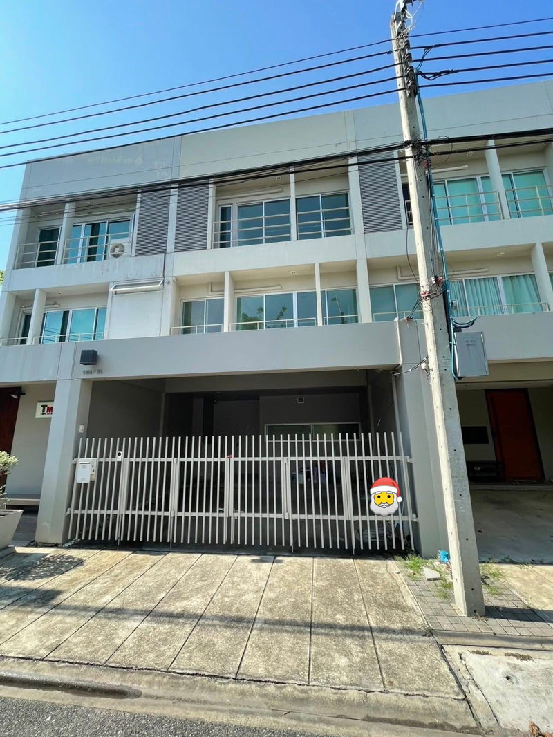 ทาวน์โฮมให้เช่า : 🏡✨ ปล่อยเช่าทาวน์โฮมหรู 3 ชั้นโนเบิลคิวบ์ พัฒนาการ 3 ห้องนอน 3 ห้องน้ำ ทำเลพัฒนาการ ใกล้ทองหล่อเพียง 3 กม.!