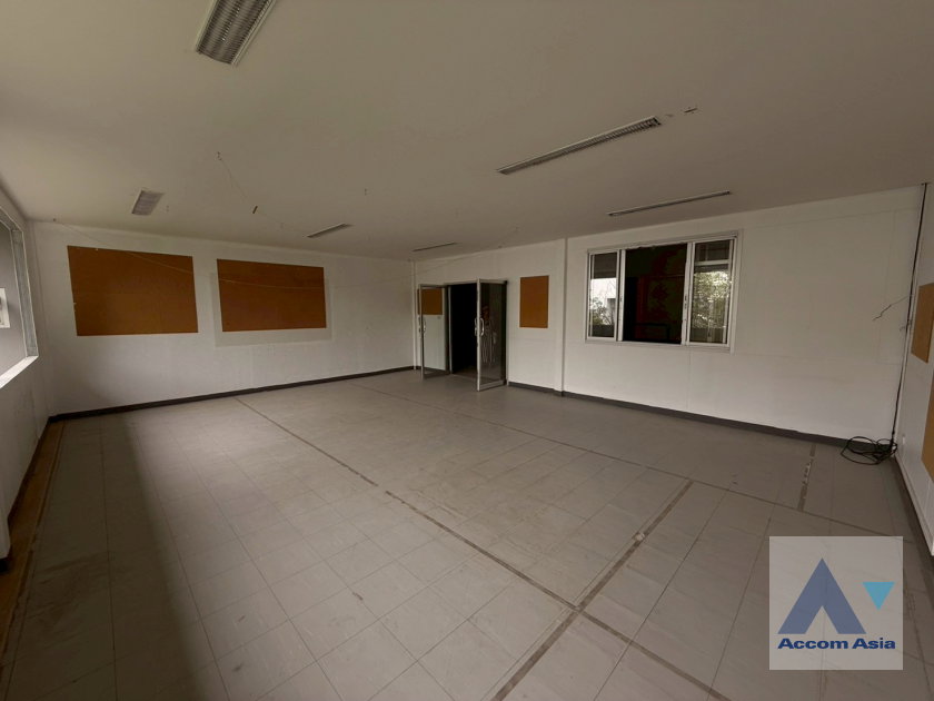 picture 🔼🔽 AccomA 📩 Home Office 0 BR House in Khlong Tan Nuea (AA44853) - 9/18