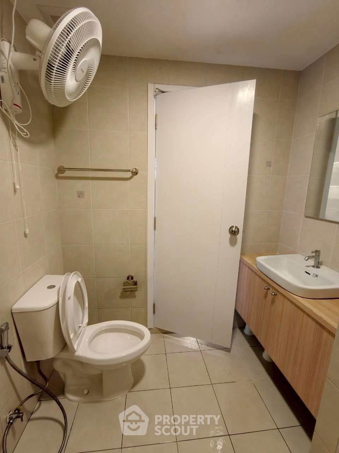 picture 1-BR Condo For Sale Vay Pothisan, Na Kluea (Lower Floor) (ID 2772990) - 6/10